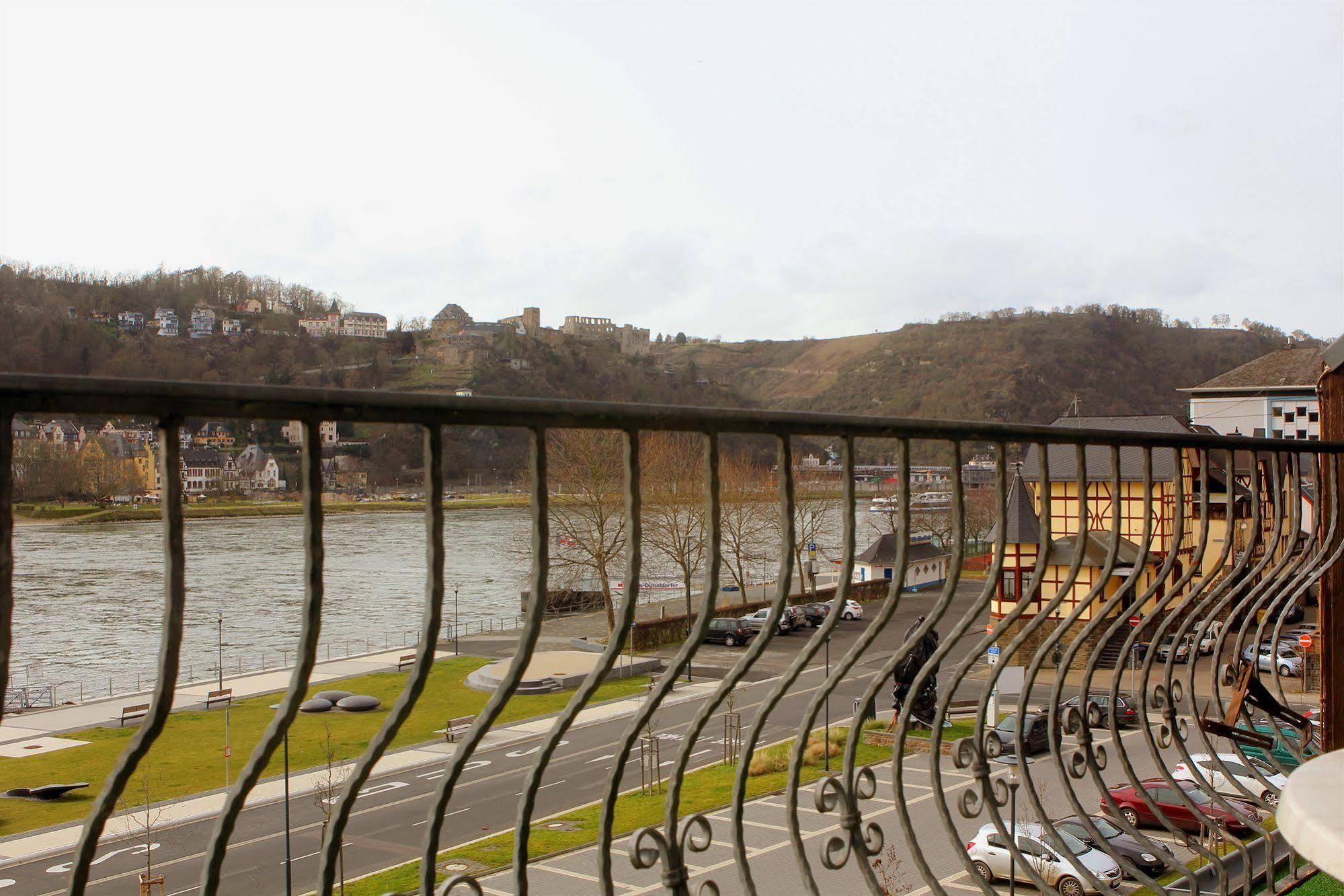 Pohl'S Rheinhotel Adler Sankt Goarshausen Exteriör bild